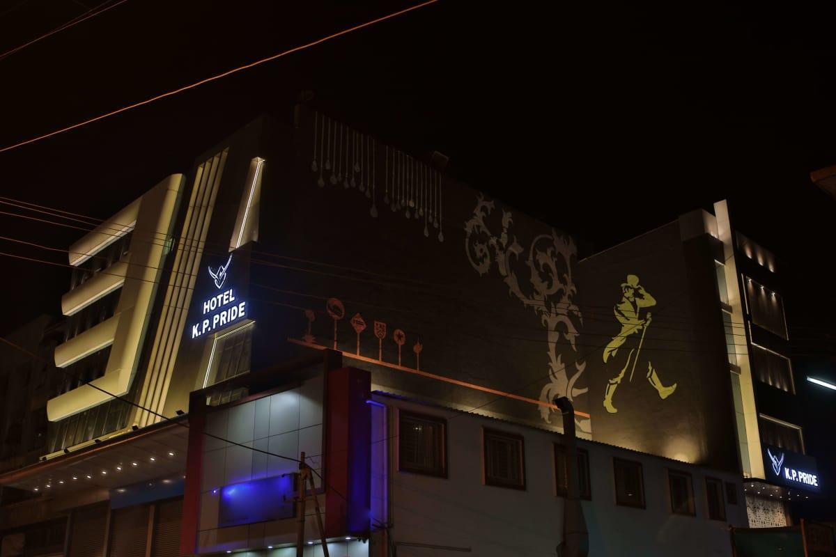 Hotel K P Pride Jalgaon Bagian luar foto
