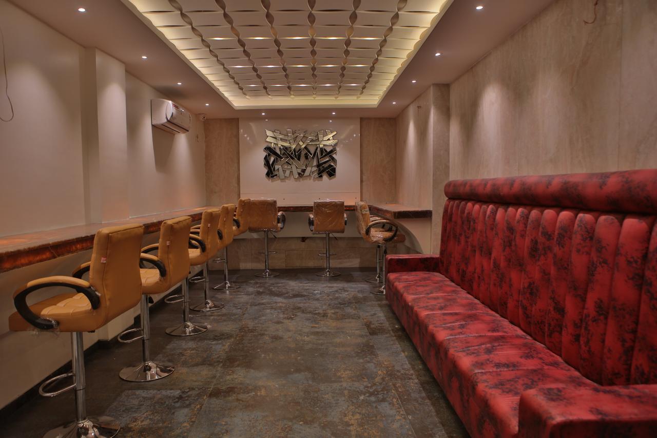 Hotel K P Pride Jalgaon Bagian luar foto